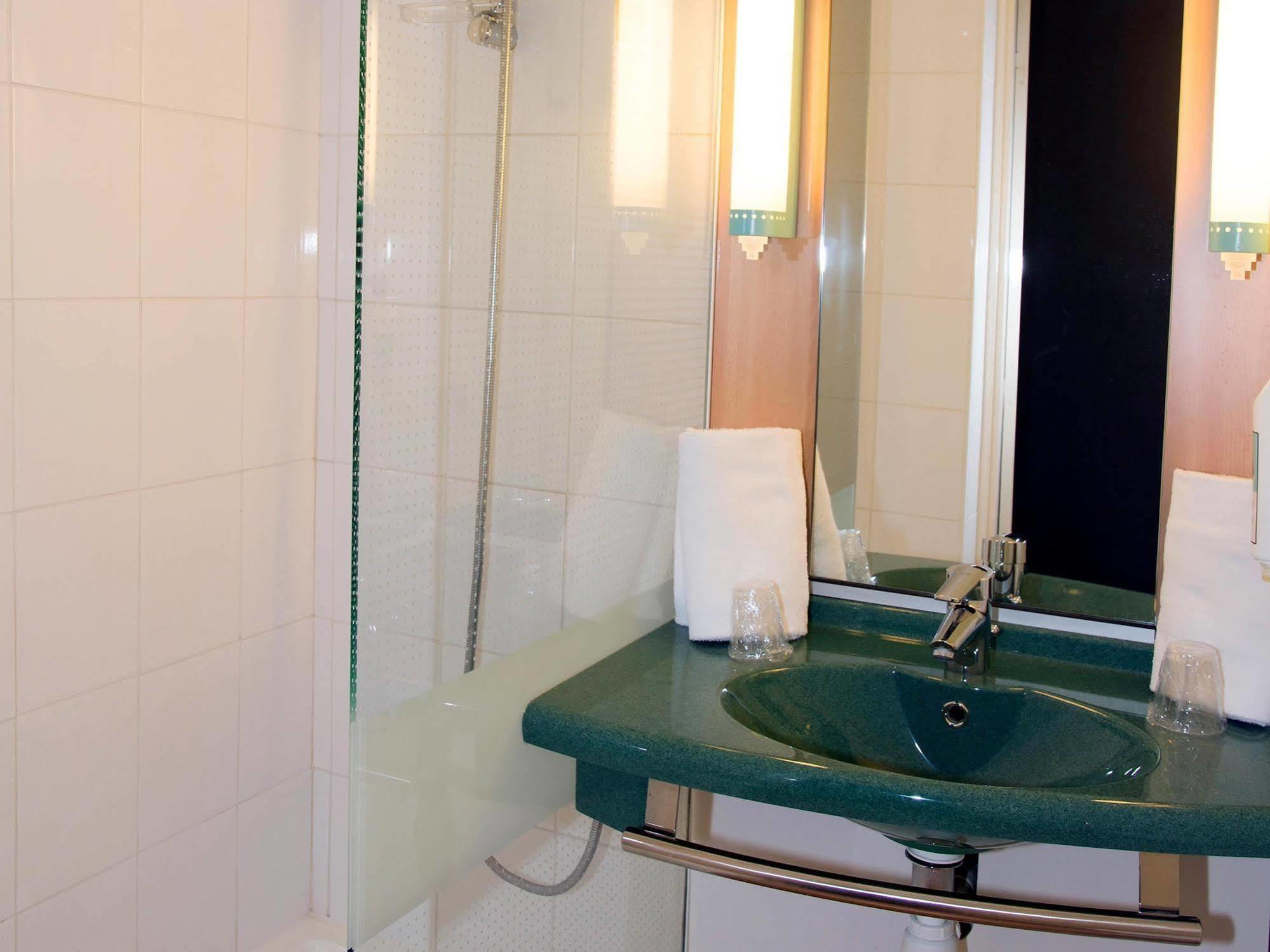 فندق Ibis Saint Rambert D'Albon المظهر الخارجي الصورة